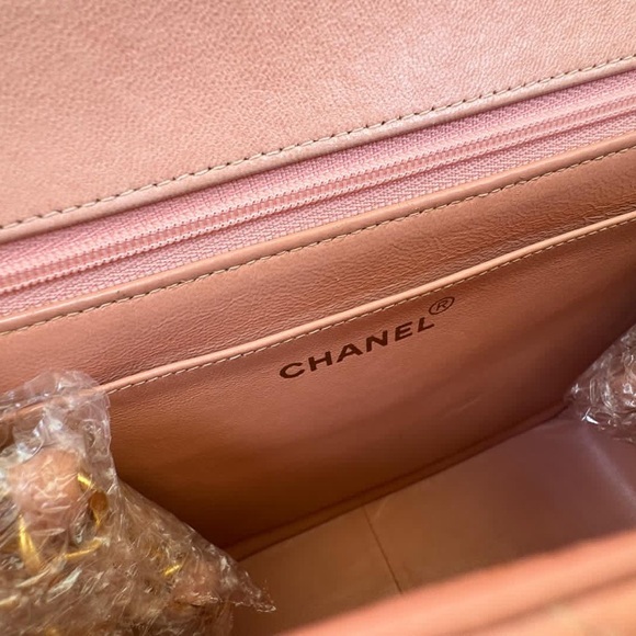 Extremely Rare Vintage Chanel Shoulder Bag with 24k gold plated hardware - Picture 7 of 14